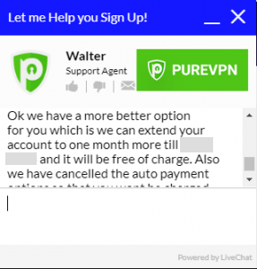 Skjermbilde av PureVPN live kundestøtte chat vindu som viser representant som prøver å tilby en utvidelse av PureVPN service til kunden gratis
