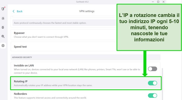Screenshot dell'interfaccia Windows di Surfshark che mostra la rotazione IP attivata