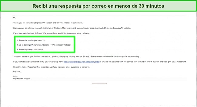 Captura de pantalla de una conversación por correo electrónico con el equipo de atención al cliente de ExpressVPN sobre el protocolo LightWay