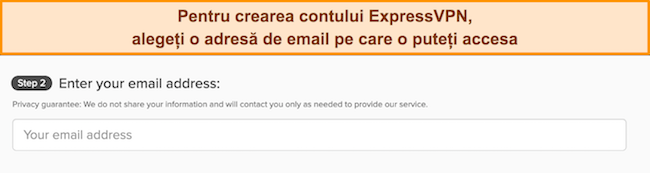 Imagine a paginii de înscriere a ExpressVPN care arată caseta de introducere a e-mailului.