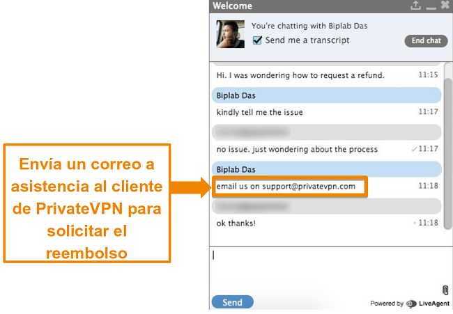 Captura de pantalla de un agente de chat en vivo de PrivateVPN que proporciona instrucciones para enviar una solicitud de reembolso por correo electrónico