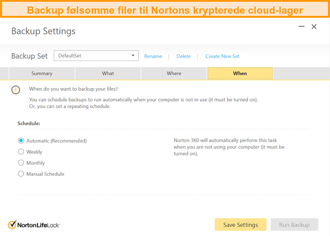 Skærmbillede af Norton 360's cloudlagermuligheder og valg af backupfrekvens.