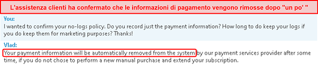 Screenshot della chat dell'assistenza clienti che chiarisce che memorizzano le informazioni di pagamento e le rimuovono dopo 