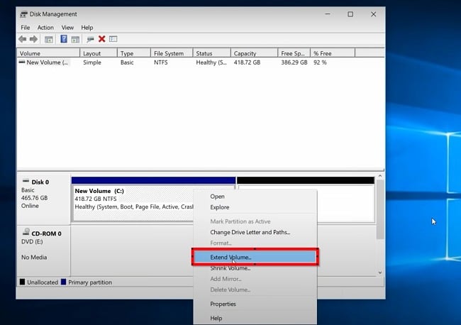 Captura de pantalla de Ubuntu con administración de discos de Windows