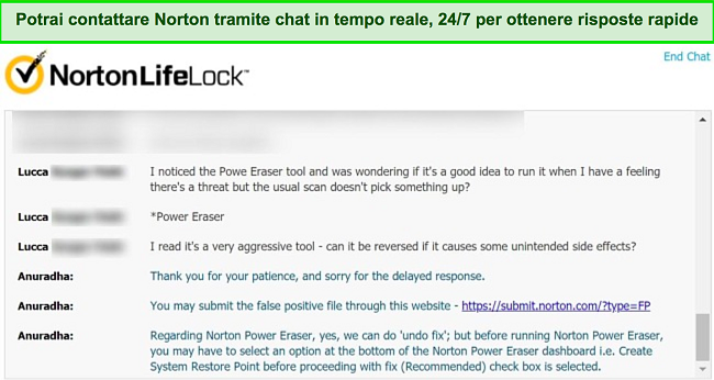 Screenshot di una conversazione con un agente dell'assistenza clienti Norton tramite live chat.