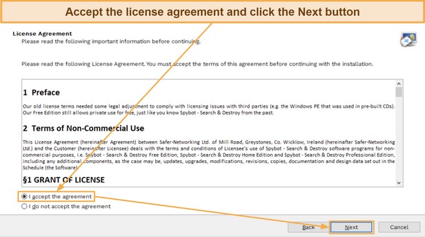 Screenshot showing the license agreement during Spybot's setup