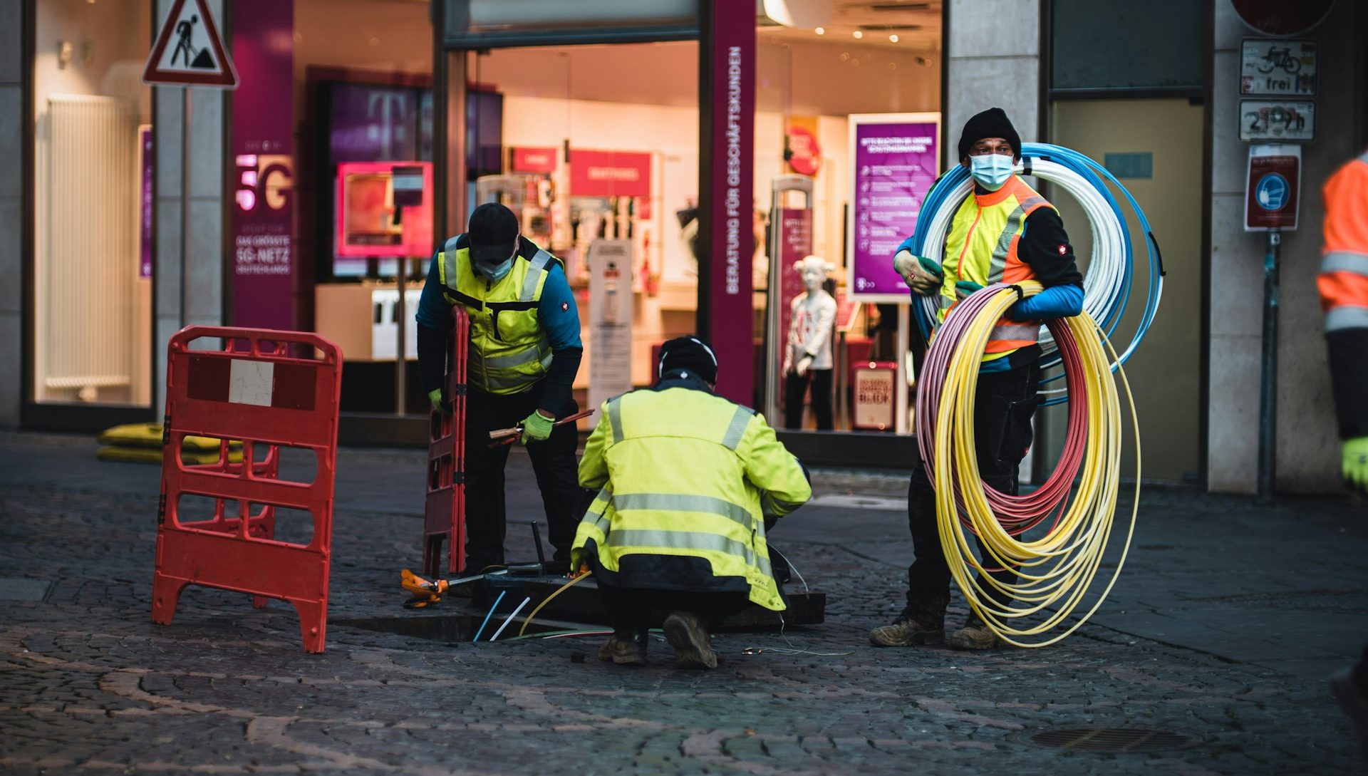 Chinese Telecom Firms Barred from Offering Broadband in the US